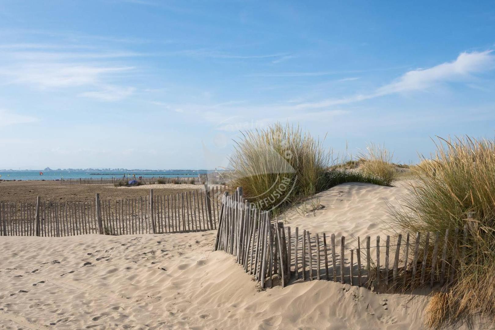 AS21116 - P2 centre ville dans une résidence à 200m de la plage Le Grau-du-Roi Esterno foto